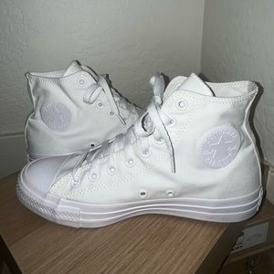 white all-star chuck Taylor converse, size 9, never worn (wrong size)